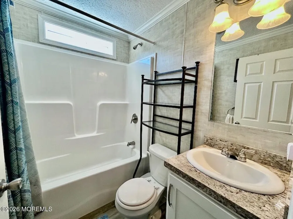 31 Monique Circle Hazlet, NJ 07730