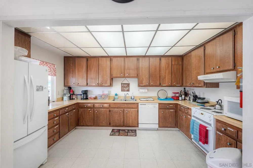 3597 Pear Blossom Drive Oceanside, CA 92057