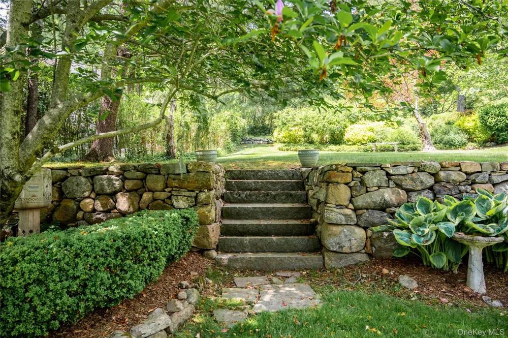 34-36 E Lake Stable Road Tuxedo Park, NY 10987