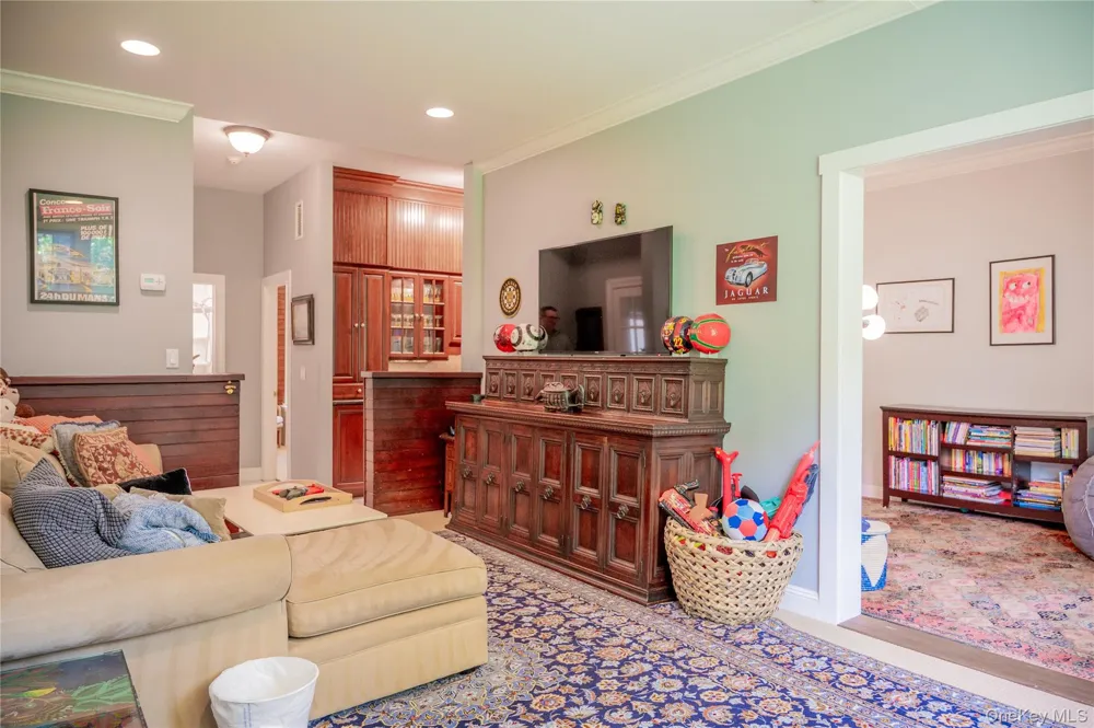 34-36 E Lake Stable Road Tuxedo Park, NY 10987