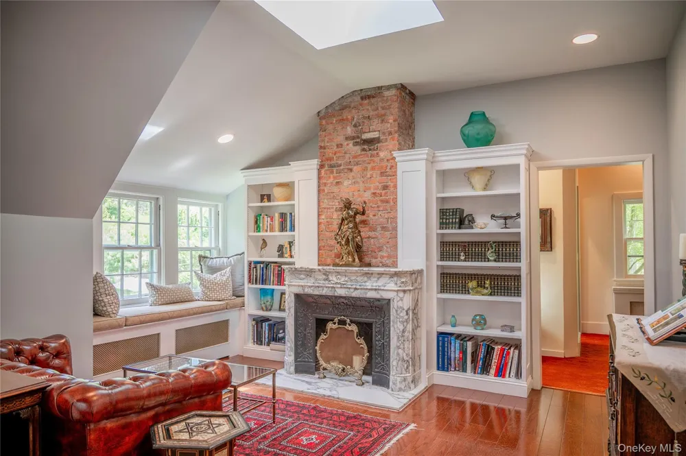 34-36 E Lake Stable Road Tuxedo Park, NY 10987