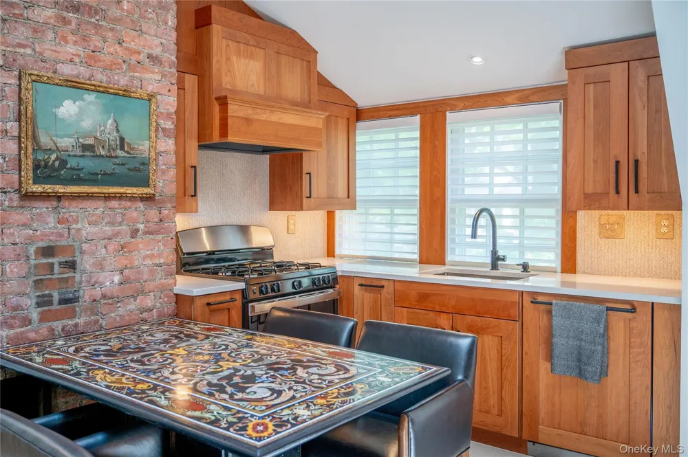 34-36 E Lake Stable Road Tuxedo Park, NY 10987