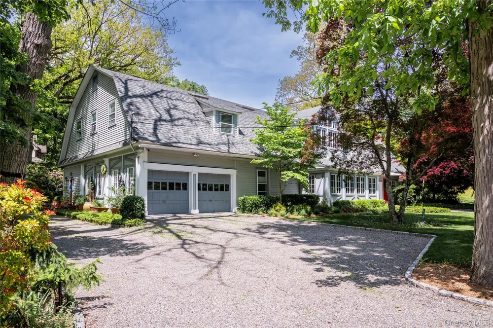 34-36 E Lake Stable Road Tuxedo Park, NY 10987