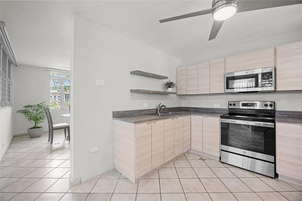 Calle 6 H17 TINTILLO GARDENS Guaynabo, PR 00966