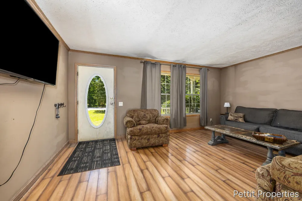 2481 Bauer Road Jenison, MI 49428