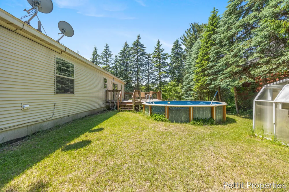 2481 Bauer Road Jenison, MI 49428
