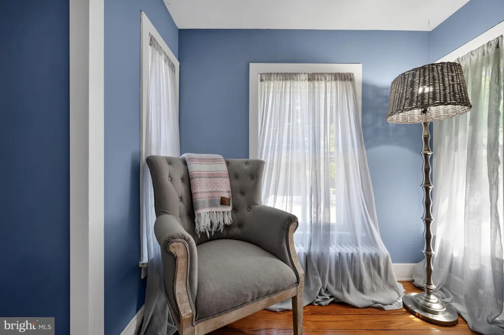 18 E LOUDOUN STREET Round Hill, VA 20141