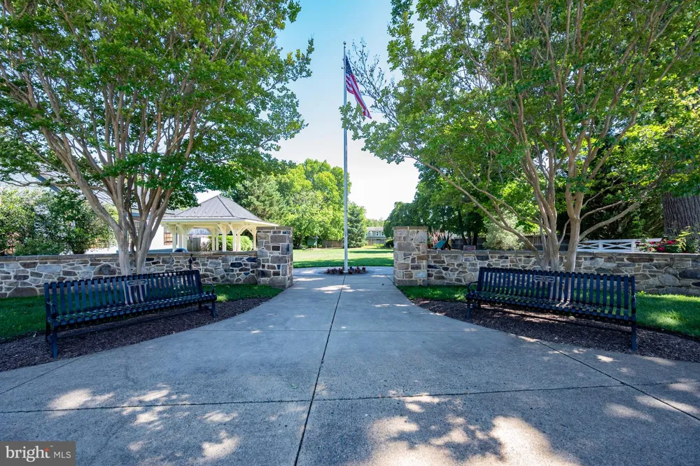 18 E LOUDOUN STREET Round Hill, VA 20141