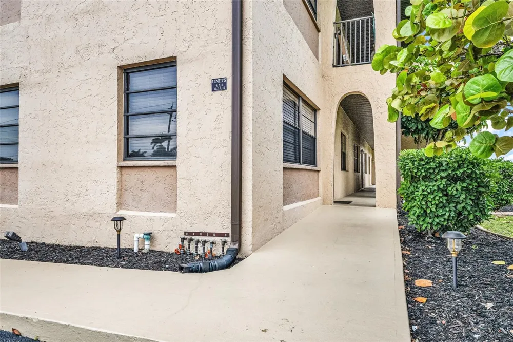 1217 AQUI ESTA DRIVE #5 Punta Gorda, FL 33950