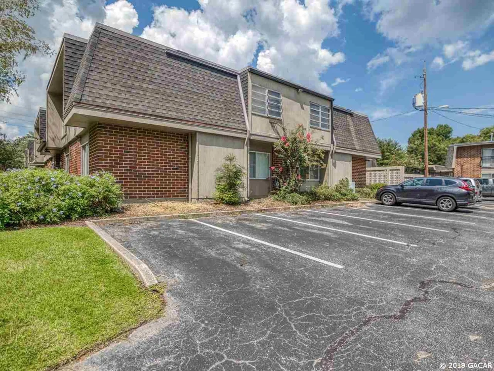1700 SW 16TH COURT #D-27 Gainesville, FL 32608