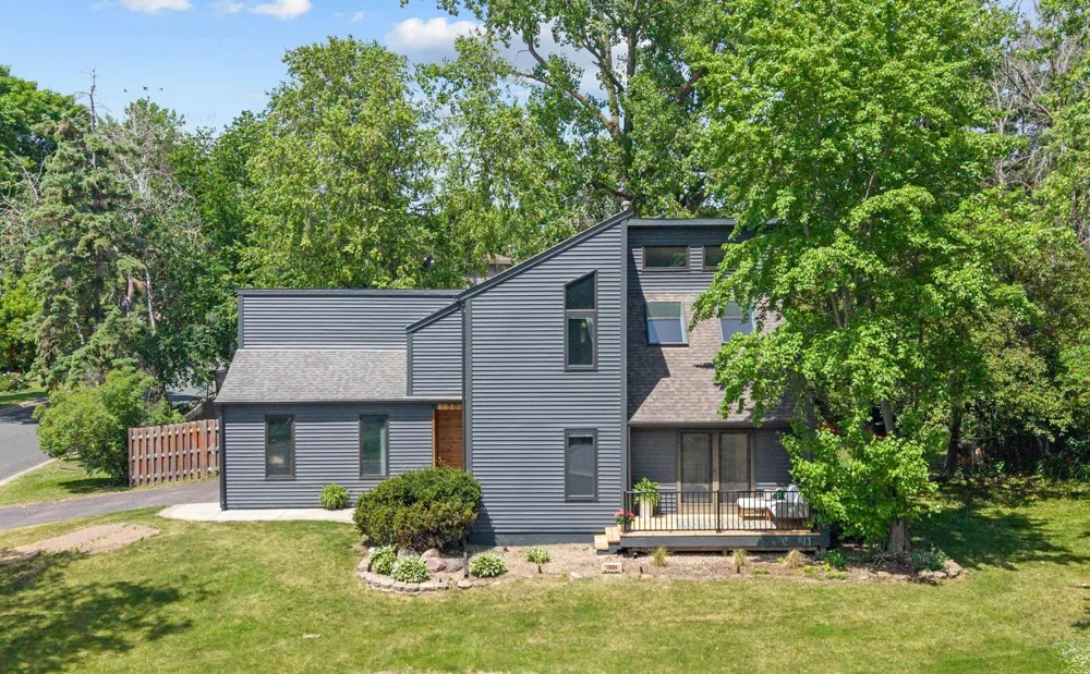15034 Chestnut Drive