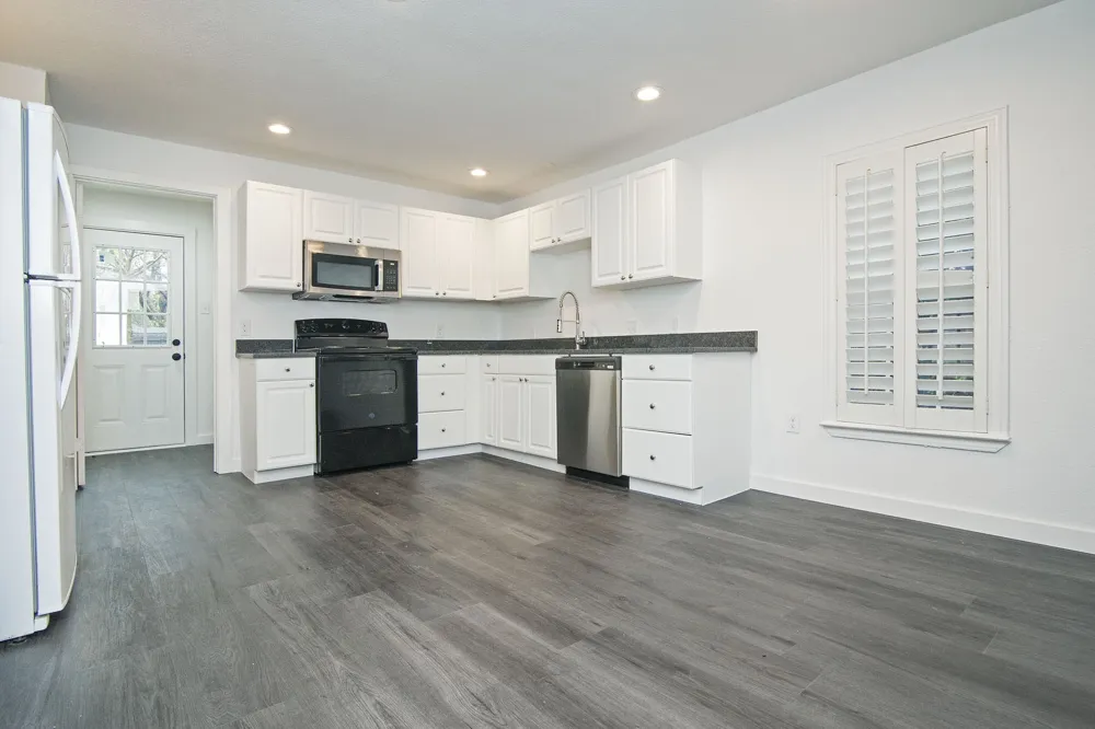 305 College Street Farmersville, TX 75442