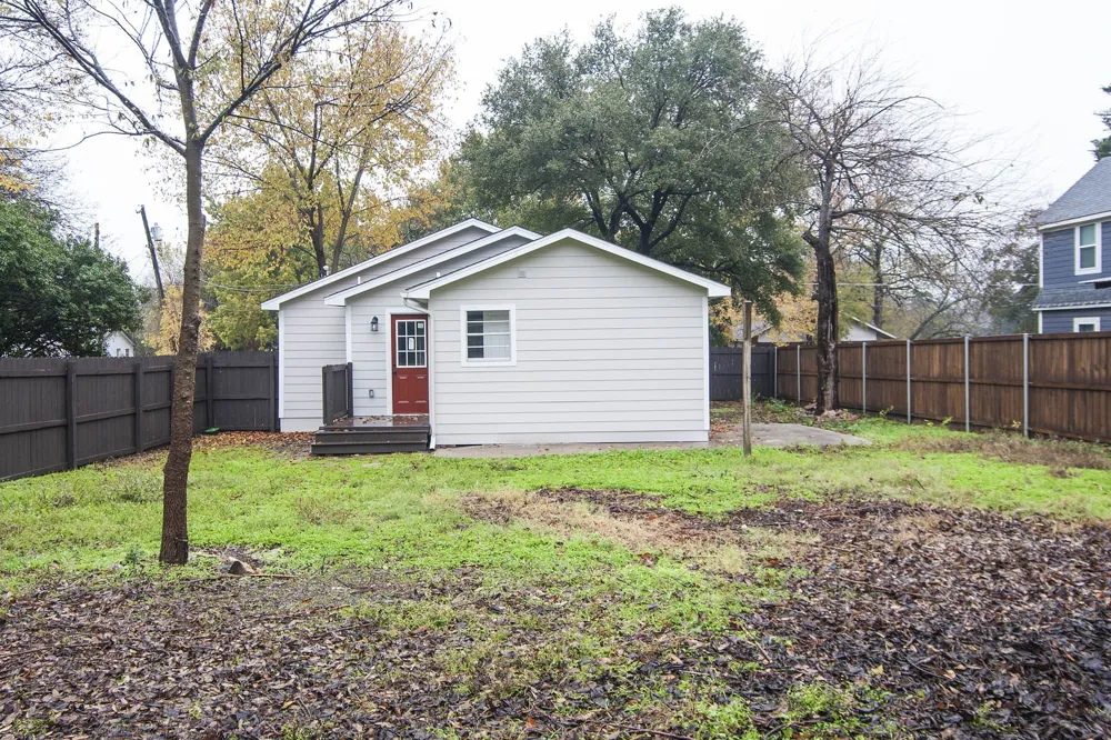 305 College Street Farmersville, TX 75442