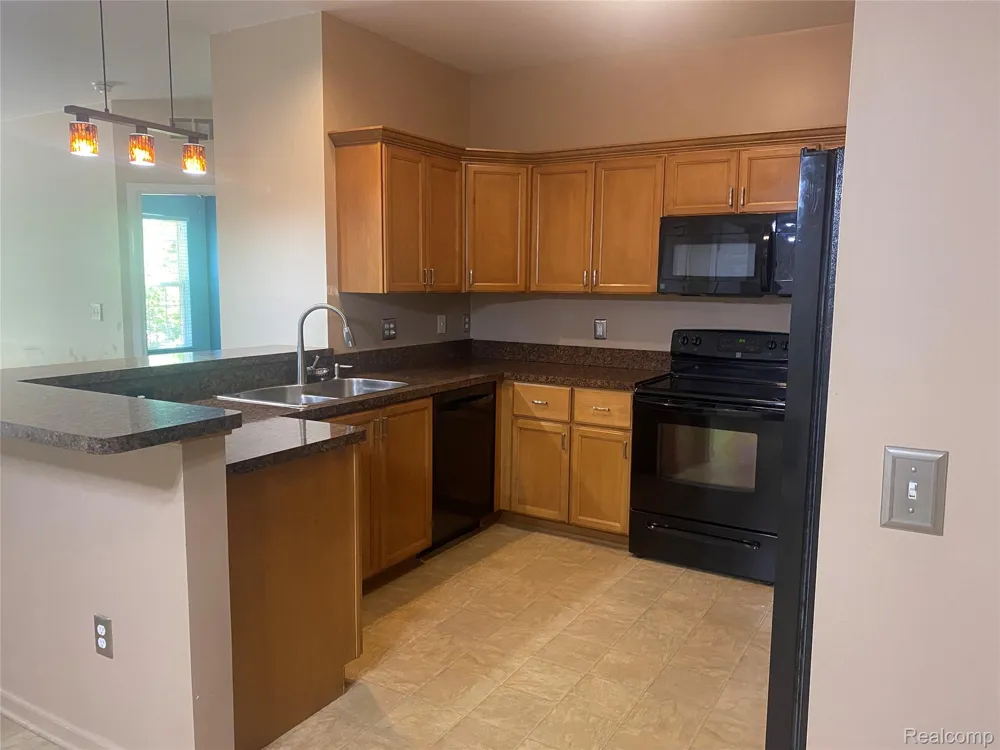 34558 Northrup Drive Chesterfield Township, MI 48047