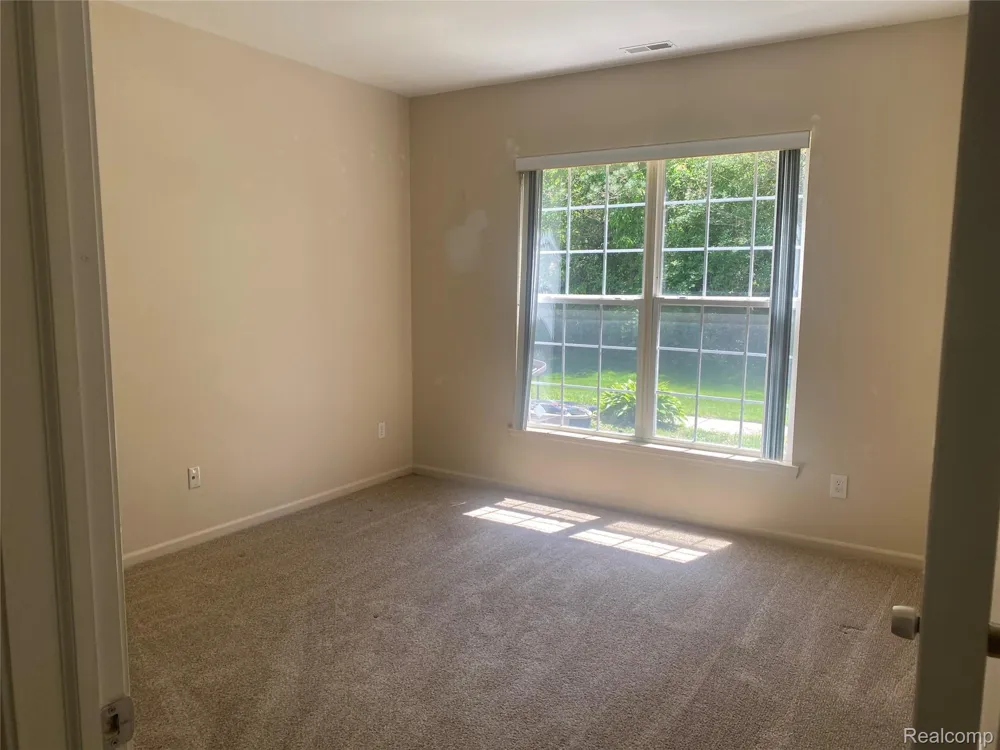 34558 Northrup Drive Chesterfield Township, MI 48047