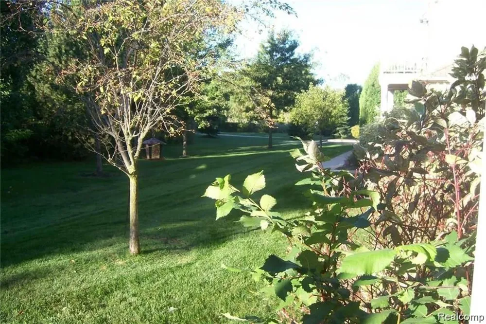 34558 Northrup Drive Chesterfield Township, MI 48047