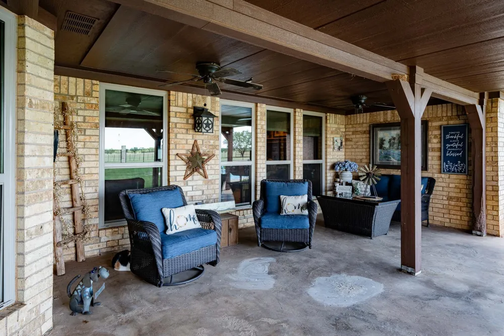 4946 County Road 410 Hawley, TX 79525