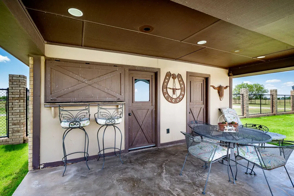 4946 County Road 410 Hawley, TX 79525