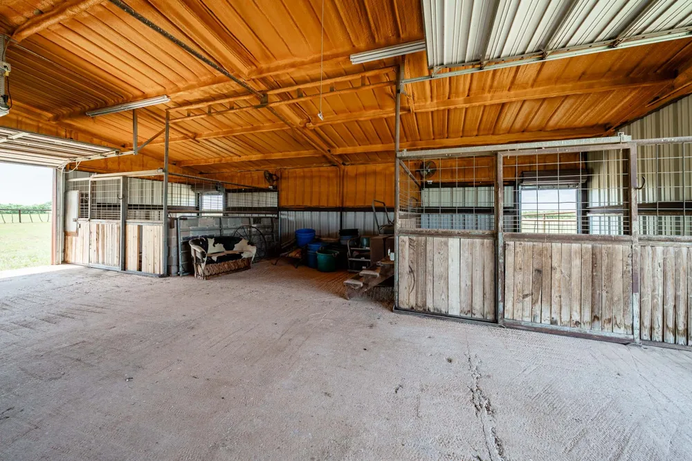 4946 County Road 410 Hawley, TX 79525