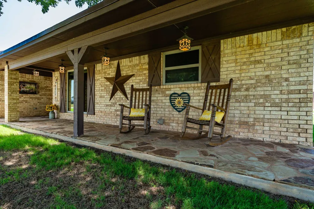 4946 County Road 410 Hawley, TX 79525