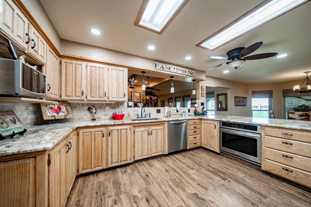 4946 County Road 410 Hawley, TX 79525