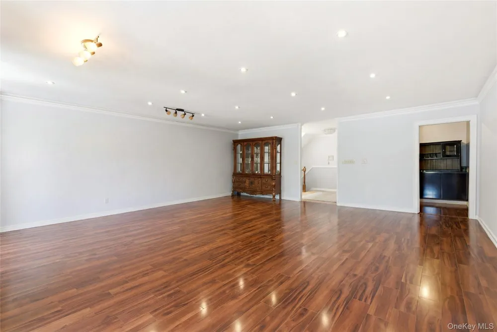 16306 71st Avenue #1323 Fresh Meadows, NY 11365