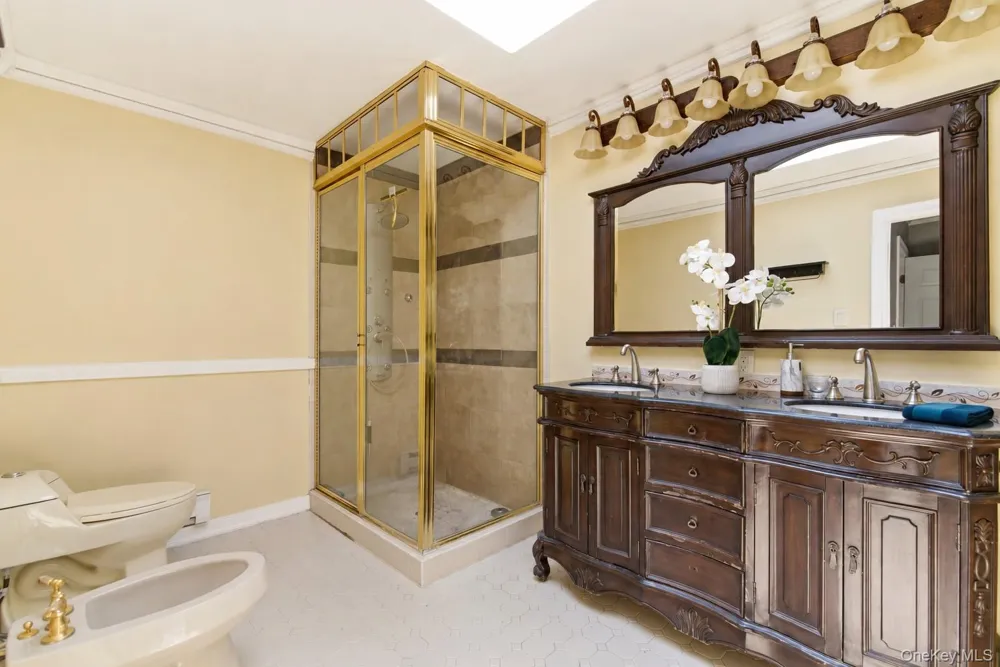 16306 71st Avenue #1323 Fresh Meadows, NY 11365