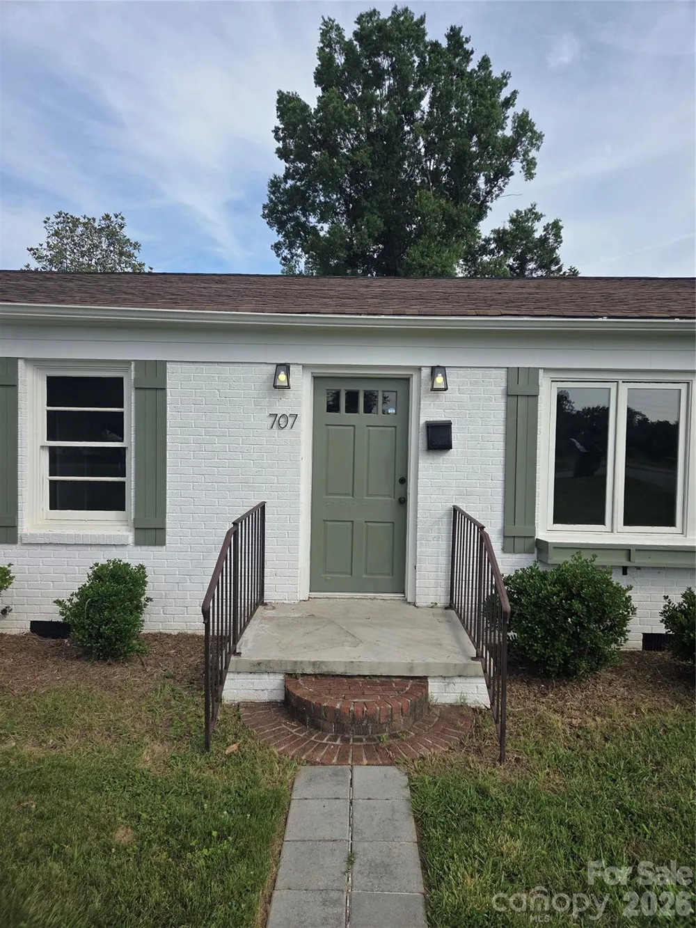 707 E 1st Street Cherryville, NC 28021
