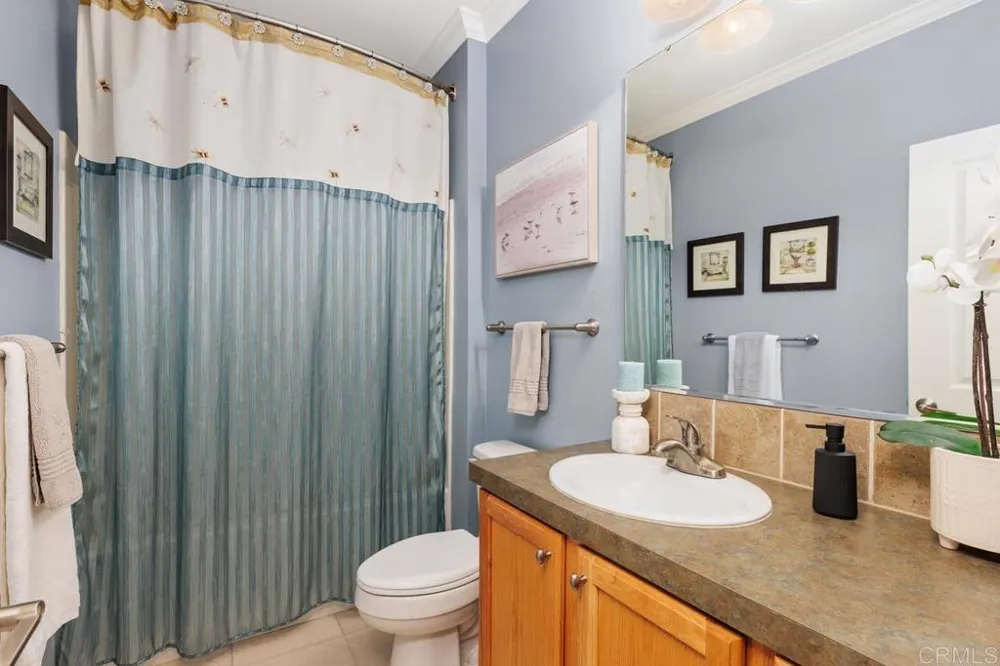 212 Acropolis Way Vista, CA 92084