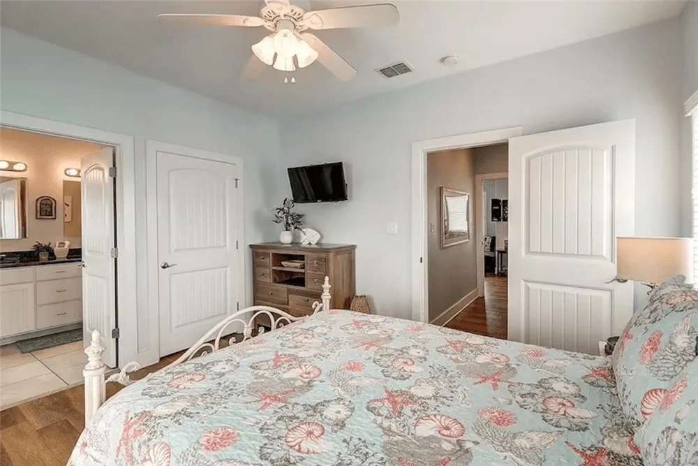 678 Anchor Drive Port Aransas, TX 78373