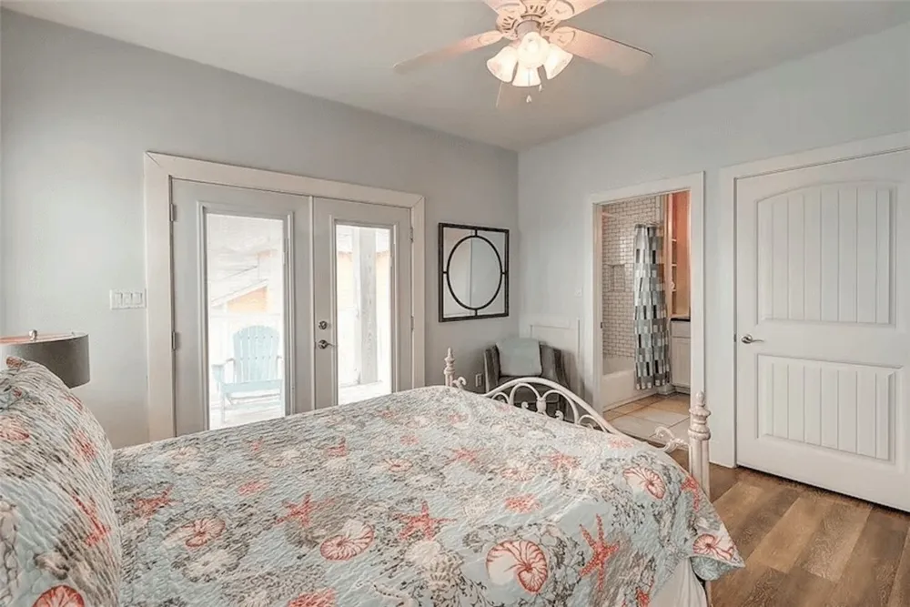 678 Anchor Drive Port Aransas, TX 78373