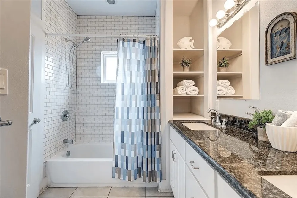 678 Anchor Drive Port Aransas, TX 78373