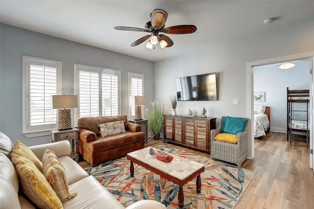 678 Anchor Drive Port Aransas, TX 78373