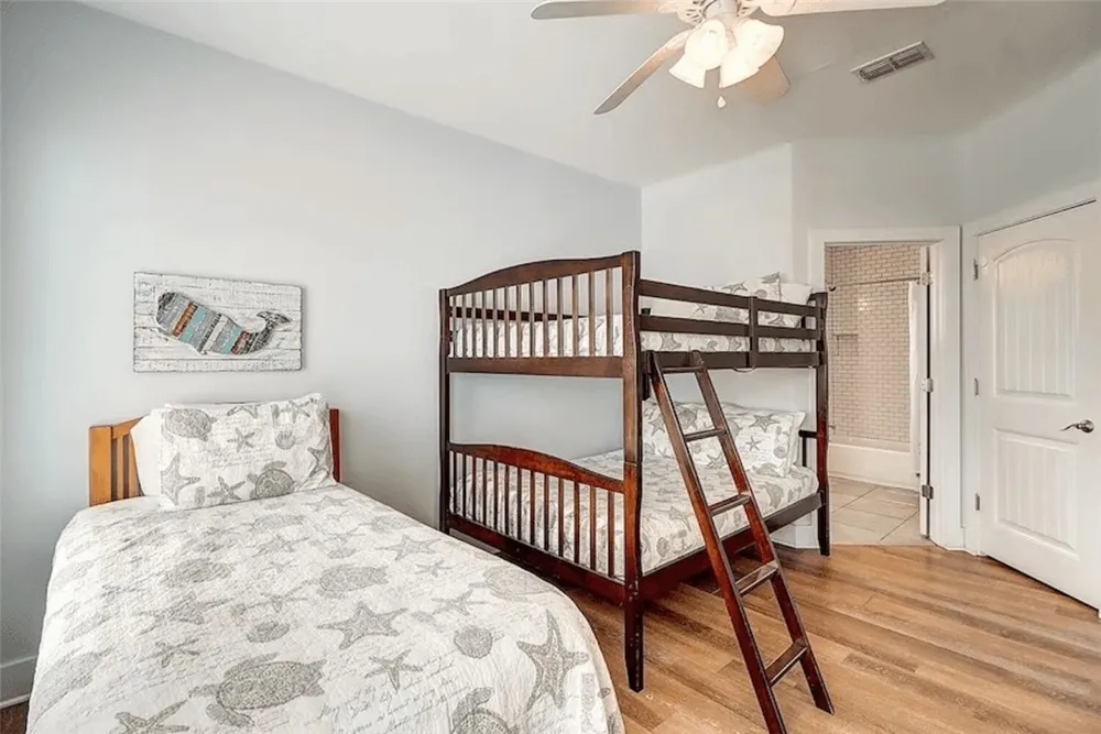 678 Anchor Drive Port Aransas, TX 78373