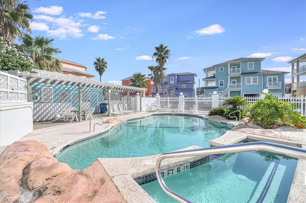 678 Anchor Drive Port Aransas, TX 78373
