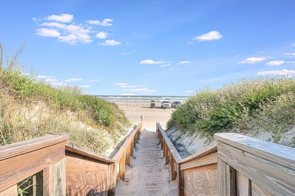 678 Anchor Drive Port Aransas, TX 78373