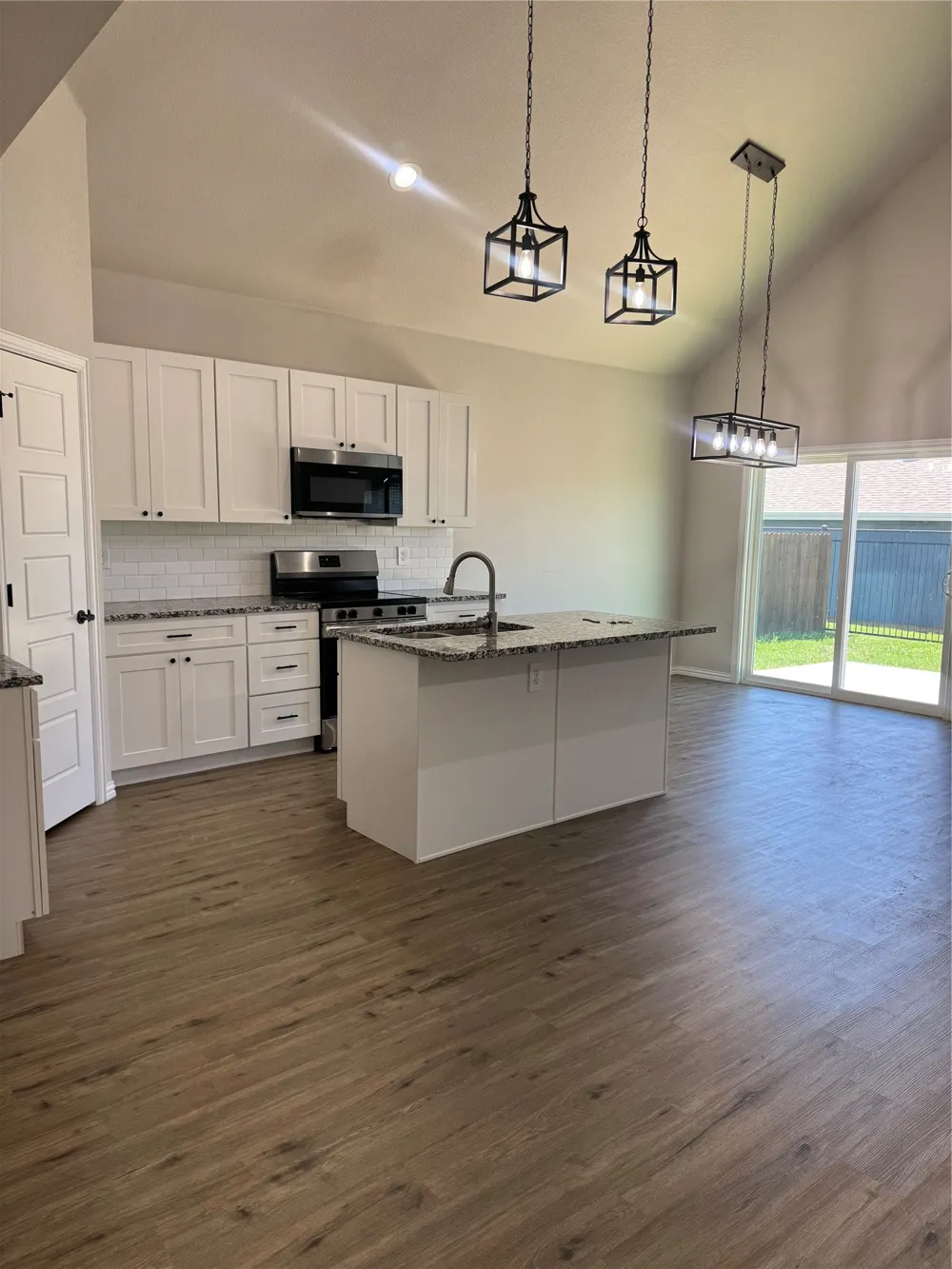 133 Magnolia Estates Street Crowley, TX 76036