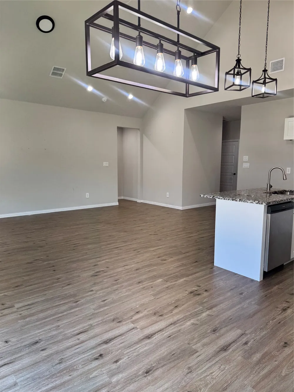 133 Magnolia Estates Street Crowley, TX 76036