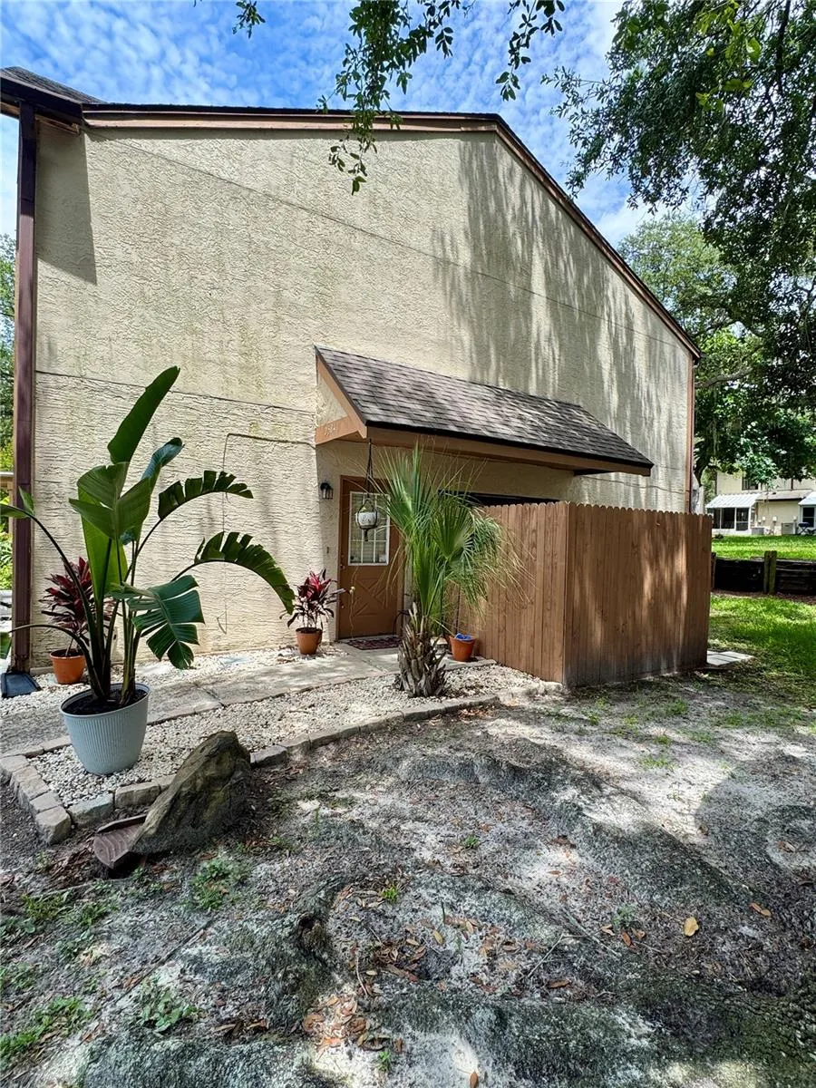 2504 BRIGADOON DRIVE Clearwater, FL 33759