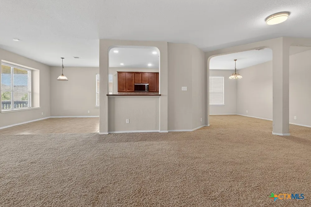 11631 Lemonmint Parkway San Antonio, TX 78245