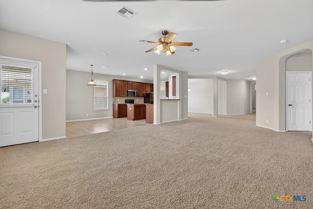 11631 Lemonmint Parkway San Antonio, TX 78245