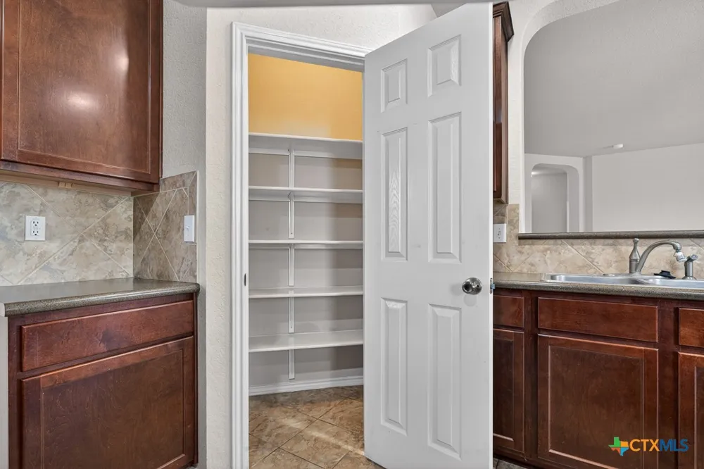 11631 Lemonmint Parkway San Antonio, TX 78245