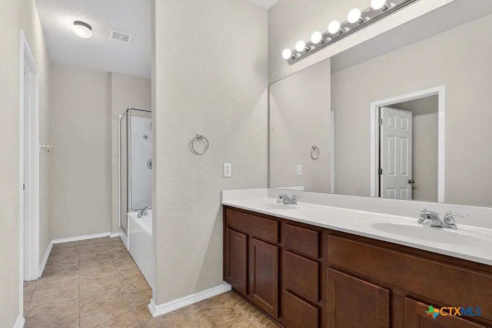 11631 Lemonmint Parkway San Antonio, TX 78245