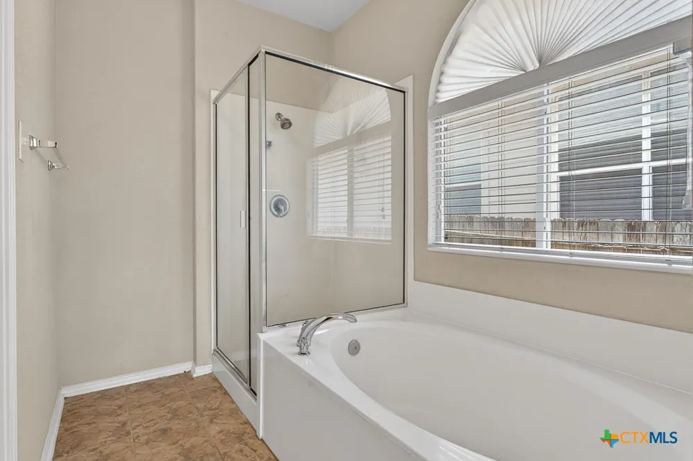 11631 Lemonmint Parkway San Antonio, TX 78245