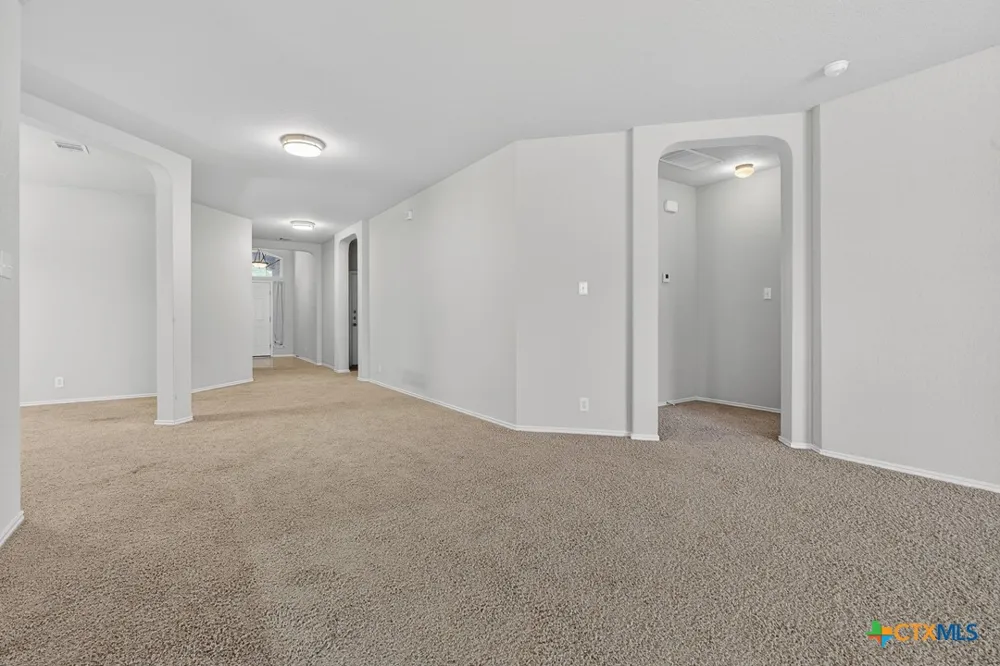 11631 Lemonmint Parkway San Antonio, TX 78245