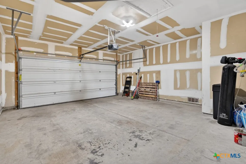 11631 Lemonmint Parkway San Antonio, TX 78245
