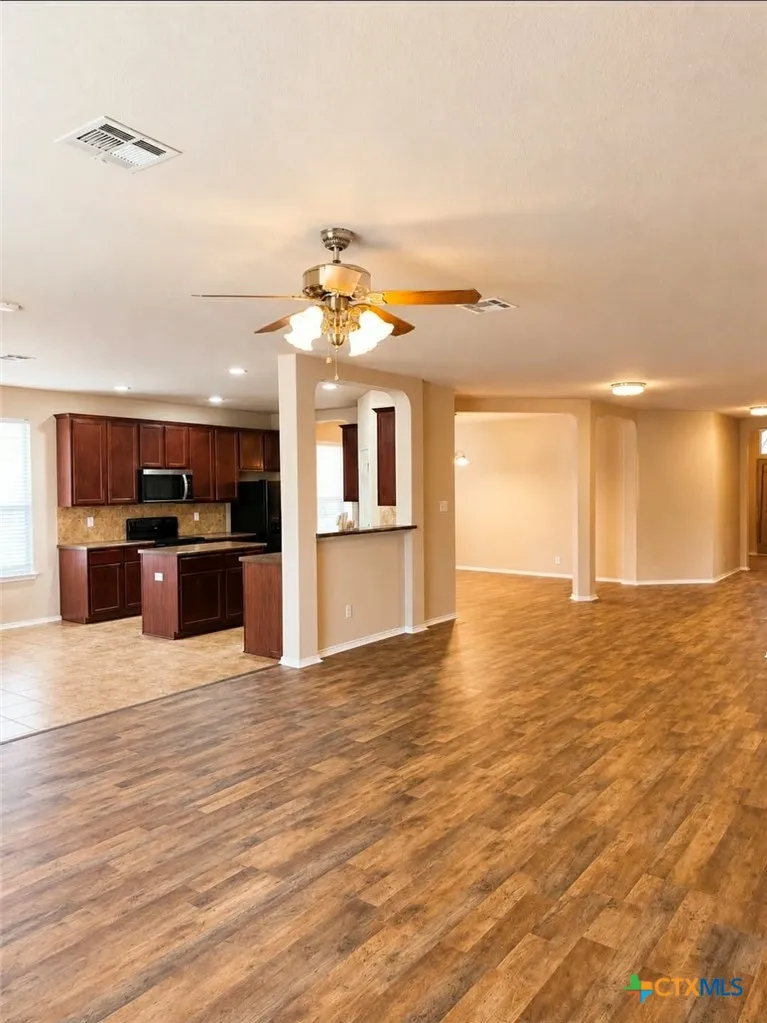 11631 Lemonmint Parkway San Antonio, TX 78245