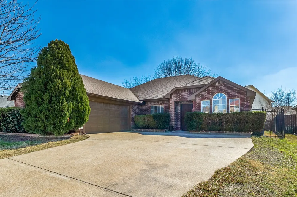 4621 Saint Francis Avenue Dallas, TX 75227