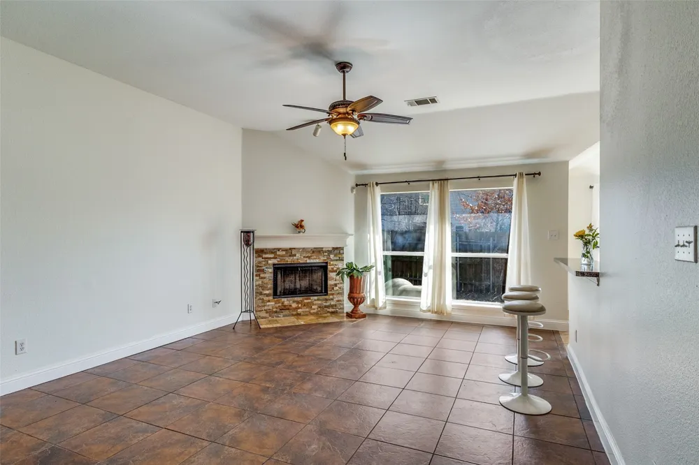 4621 Saint Francis Avenue Dallas, TX 75227