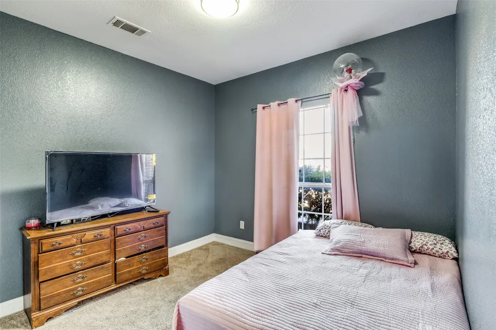 4621 Saint Francis Avenue Dallas, TX 75227